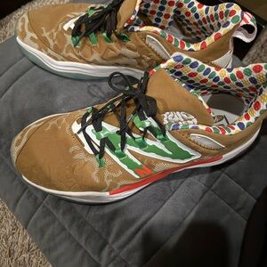 New Balance Gingerbread Basketball shoes